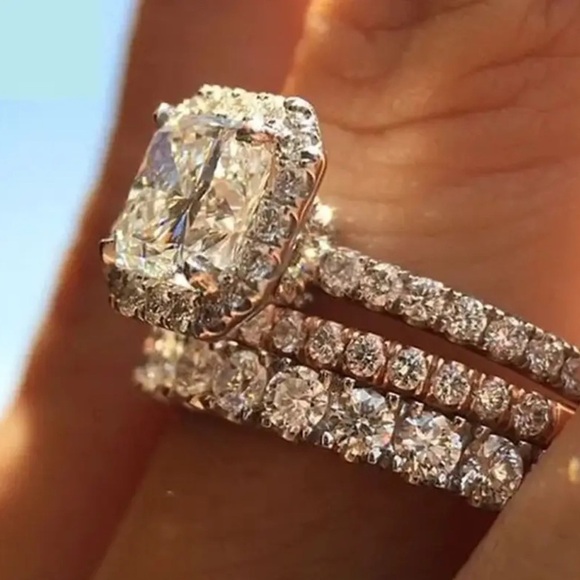 3PCS Women’s Engagement & Wedding Ring Set - Sz 6, Sparkling CZ 925 Silver Plate - Picture 2 of 9